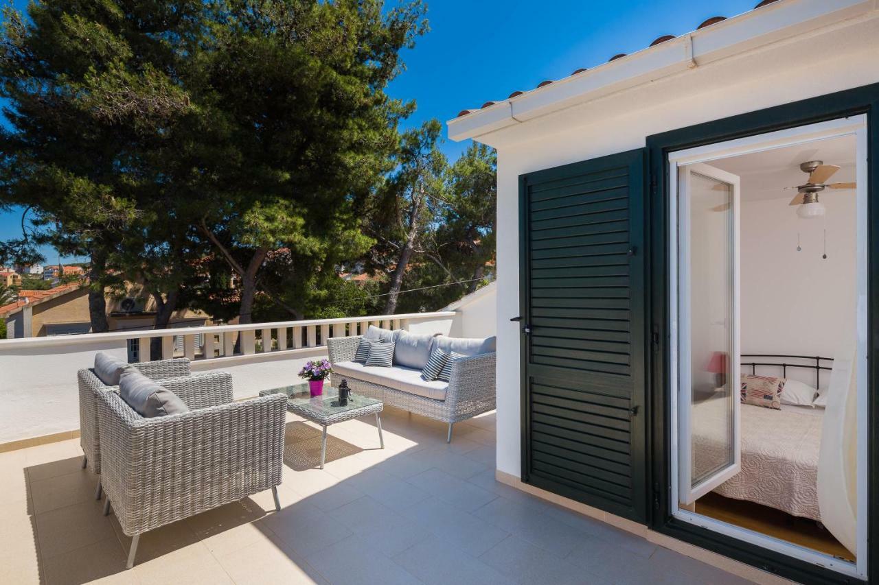 סופטאר Holiday Home Brac מראה חיצוני תמונה