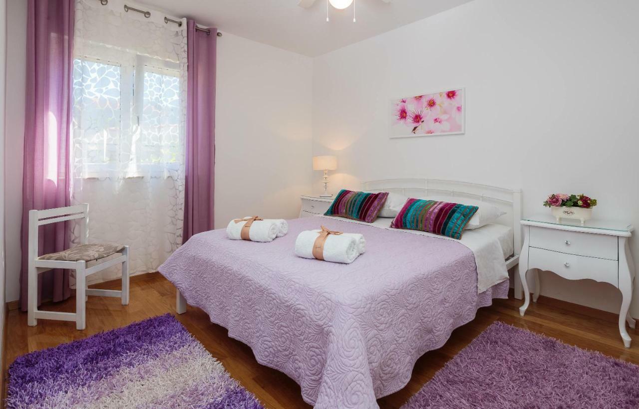 סופטאר Holiday Home Brac מראה חיצוני תמונה