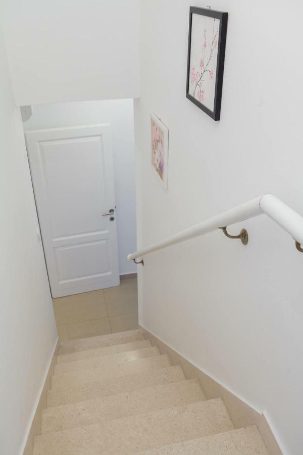 סופטאר Holiday Home Brac מראה חיצוני תמונה