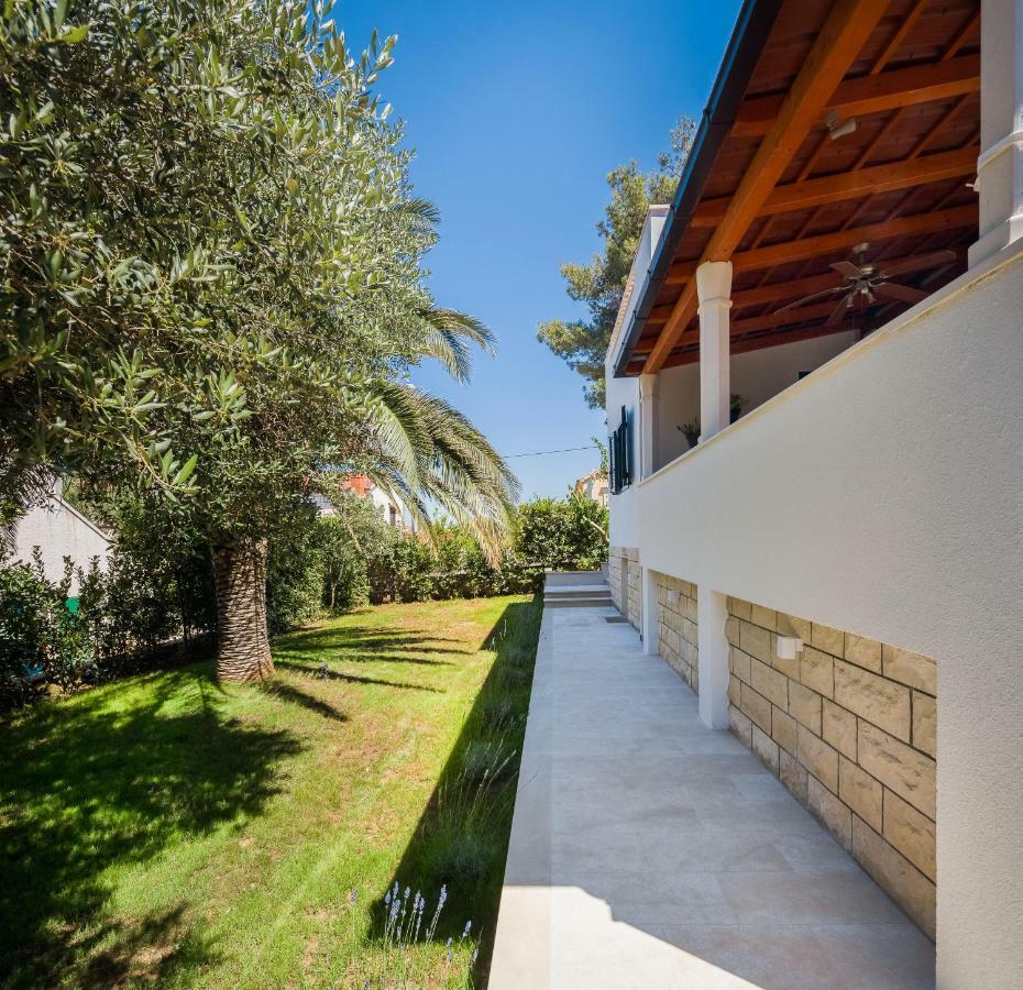 סופטאר Holiday Home Brac מראה חיצוני תמונה