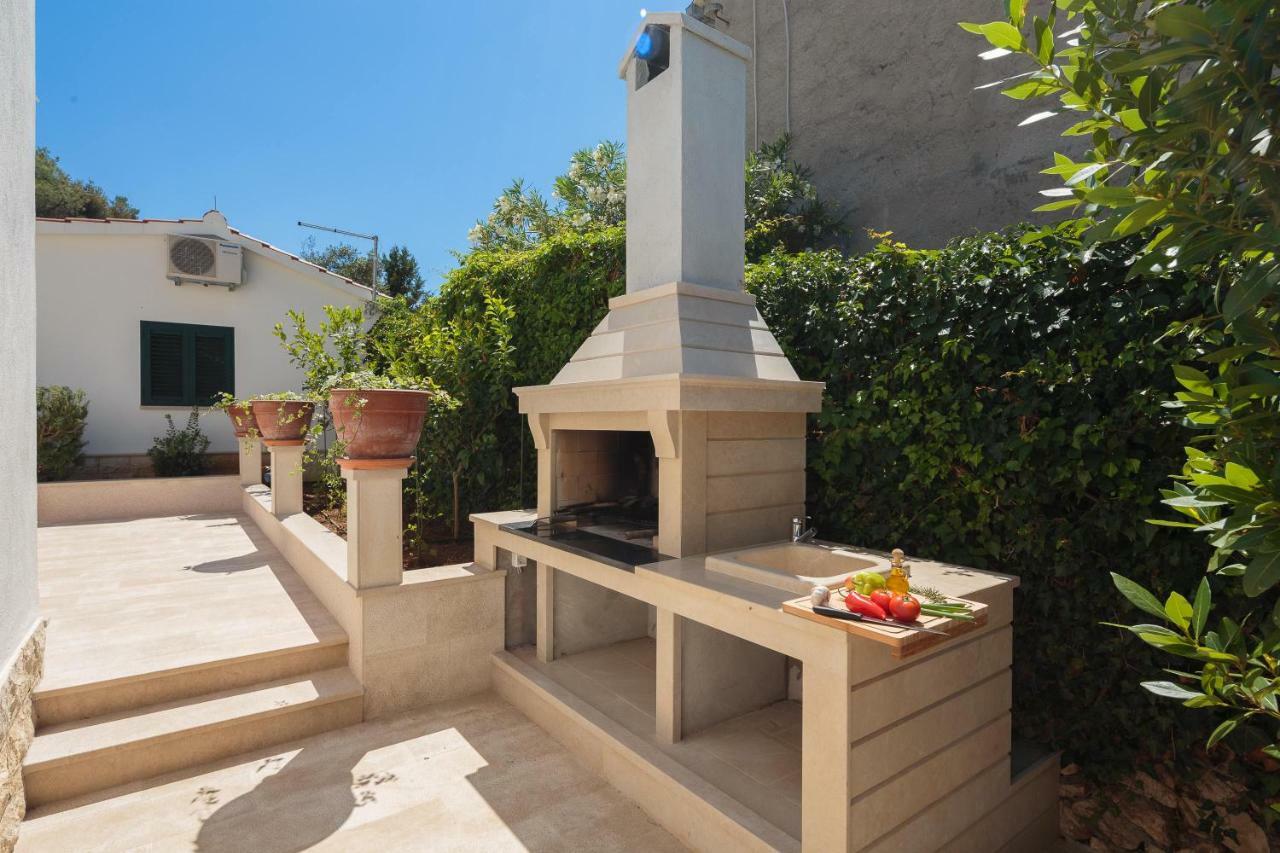 סופטאר Holiday Home Brac מראה חיצוני תמונה