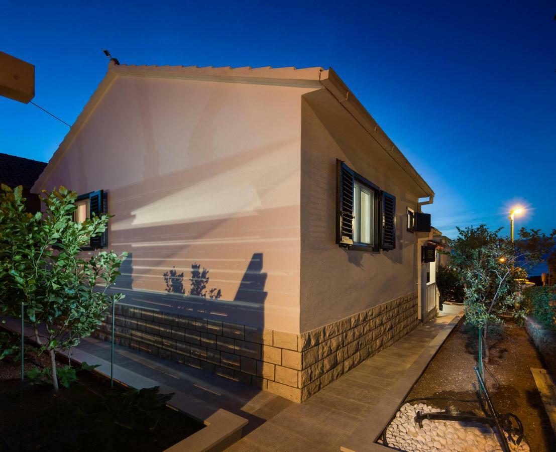 סופטאר Holiday Home Brac מראה חיצוני תמונה