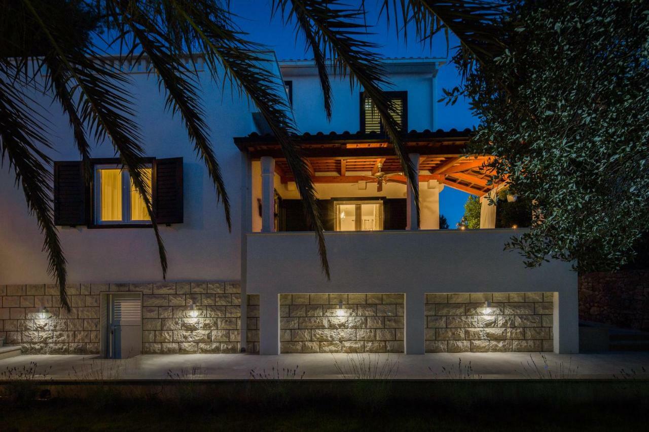 סופטאר Holiday Home Brac מראה חיצוני תמונה