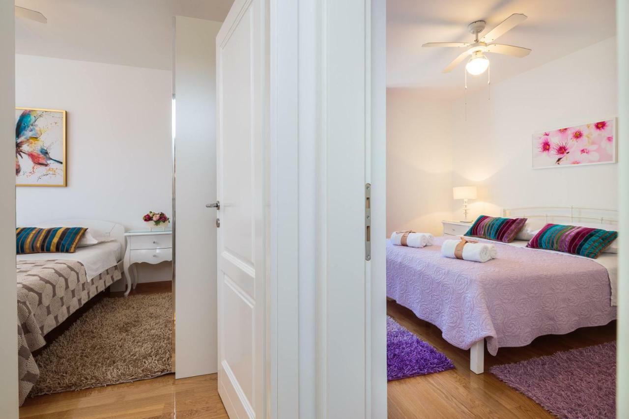 סופטאר Holiday Home Brac מראה חיצוני תמונה