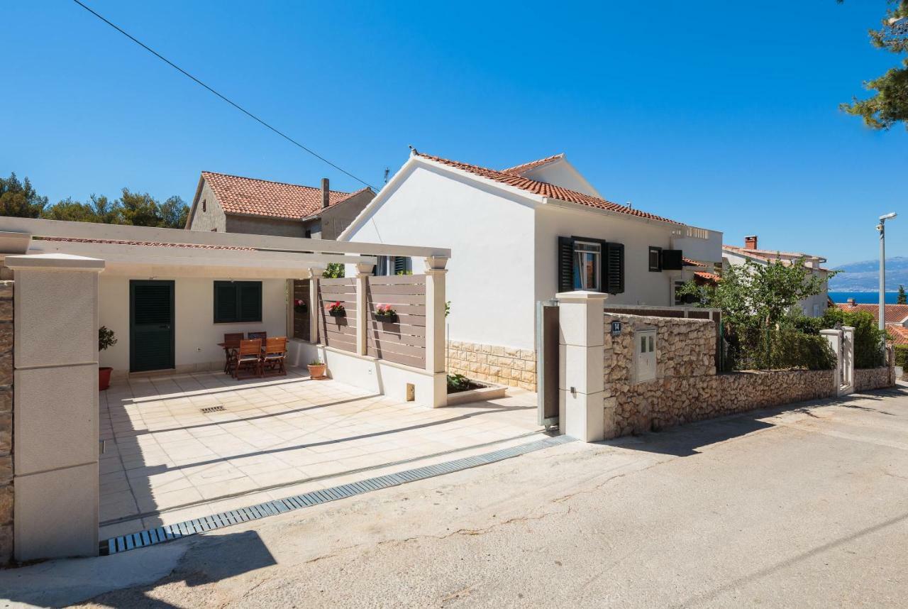 סופטאר Holiday Home Brac מראה חיצוני תמונה